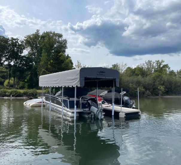 Boat Lift & Dock Construction near Commerce Township, MI | Diversified Docks - DivDocks2