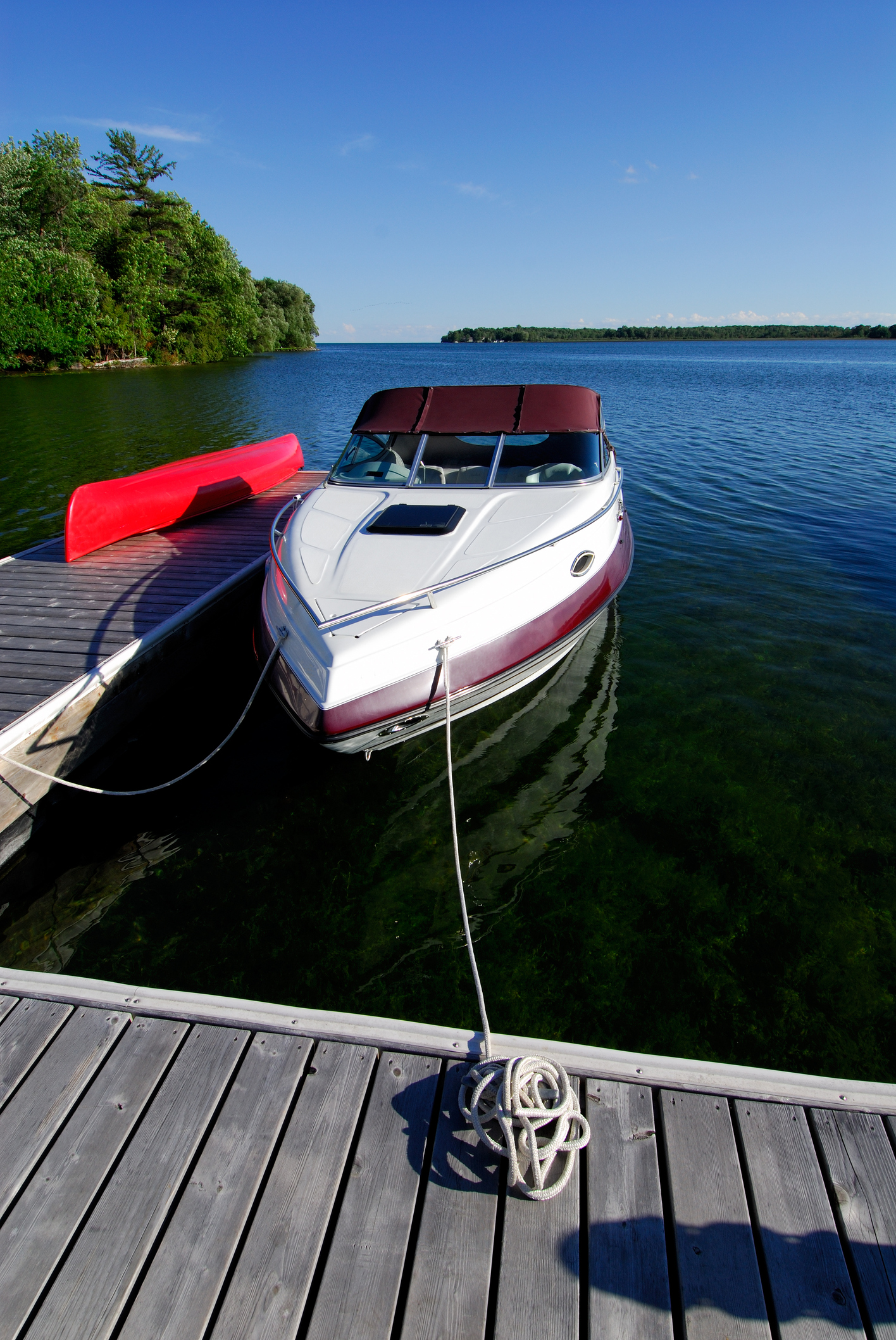Fenton - Diversified Docks and Lifts - boat%20on%20dock