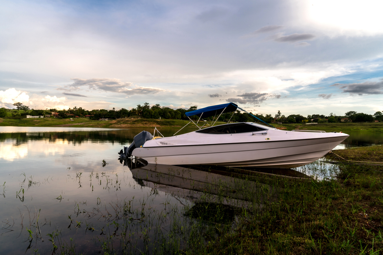 Linden, MI - Diversified Docks and Lifts - iStock-1070147320